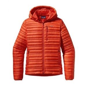 Patagonia women’s ultra light down jacket